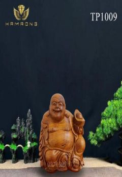 Tượng di lặc cầm đỉnh vàng gỗ nu hương  