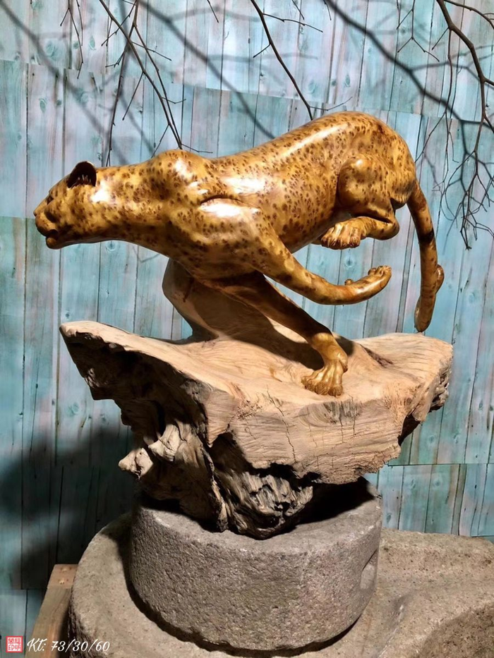 Tượng Báo săn mồi 3