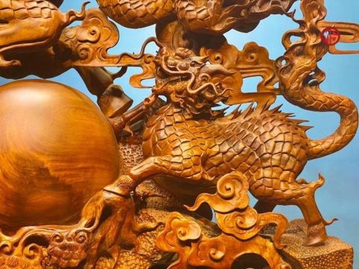 Tượng Kỳ Lân đạp Rồng 1