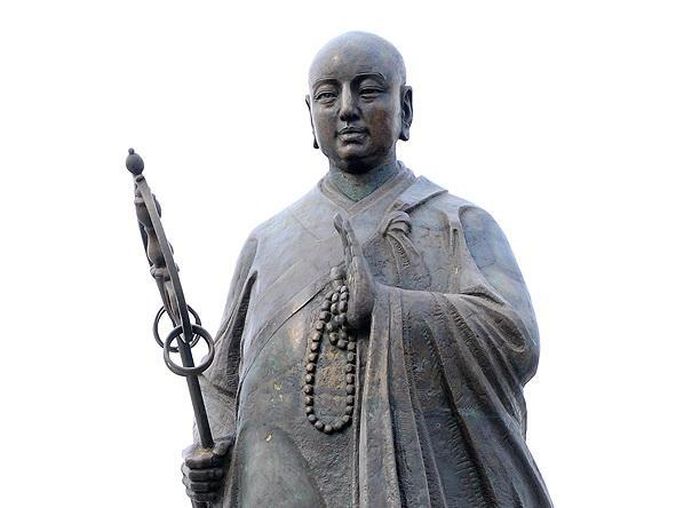 Tượng Gỗ Tam Tạng