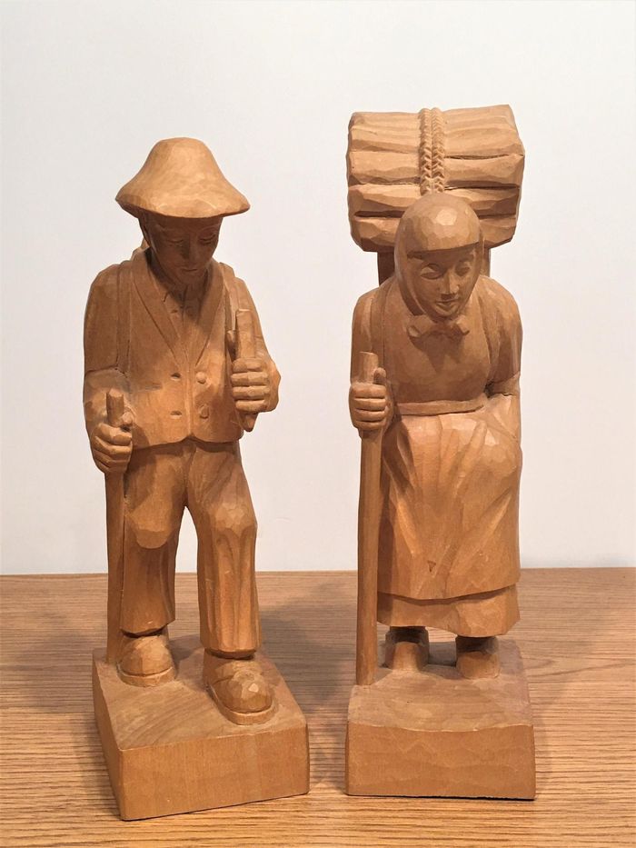 Tượng gỗ theo trường phái 1