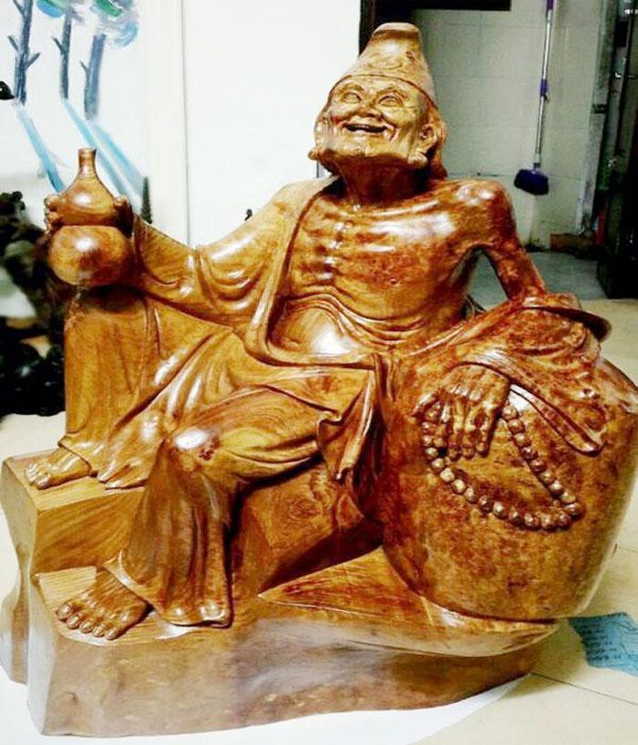 Tượng gỗ Tế Công 2