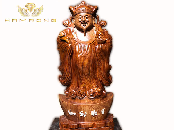 Ý nghĩa của tượng Thần Tài và cách sắp xếp bàn thờ Thần Tài
